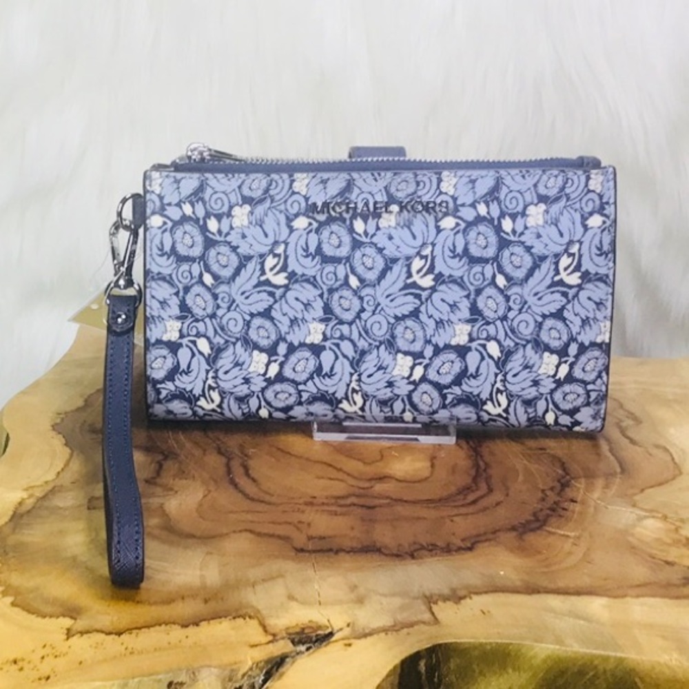 Michael Kors Jet Set Double Zip Floral Wristlet